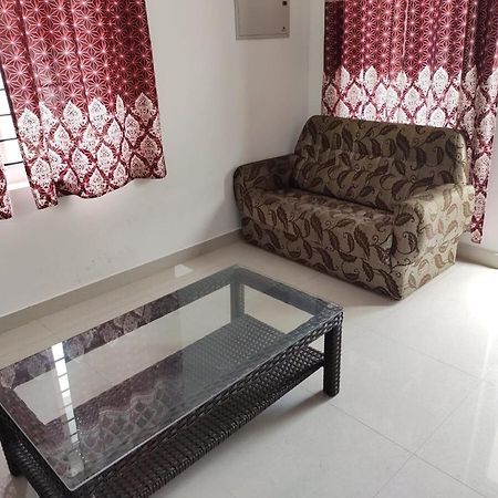 Fully Furnished 3Bhk 2 Floor Villa Angamaly Exterior foto